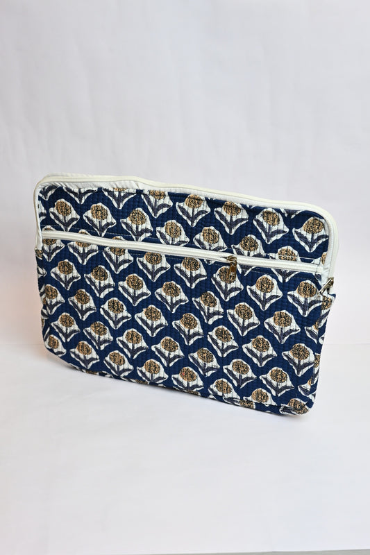 quilted laptop sleeve (13 inches)