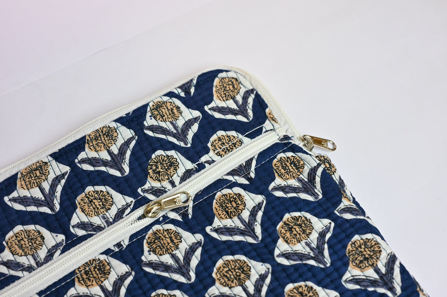 quilted laptop sleeve (13 inches)