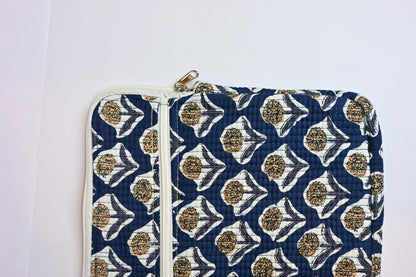 quilted laptop sleeve (13 inches)
