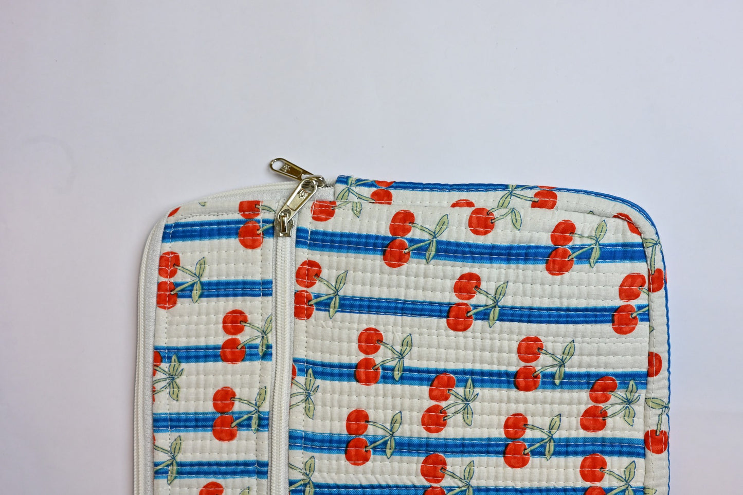 quilted laptop sleeve (13 inches)