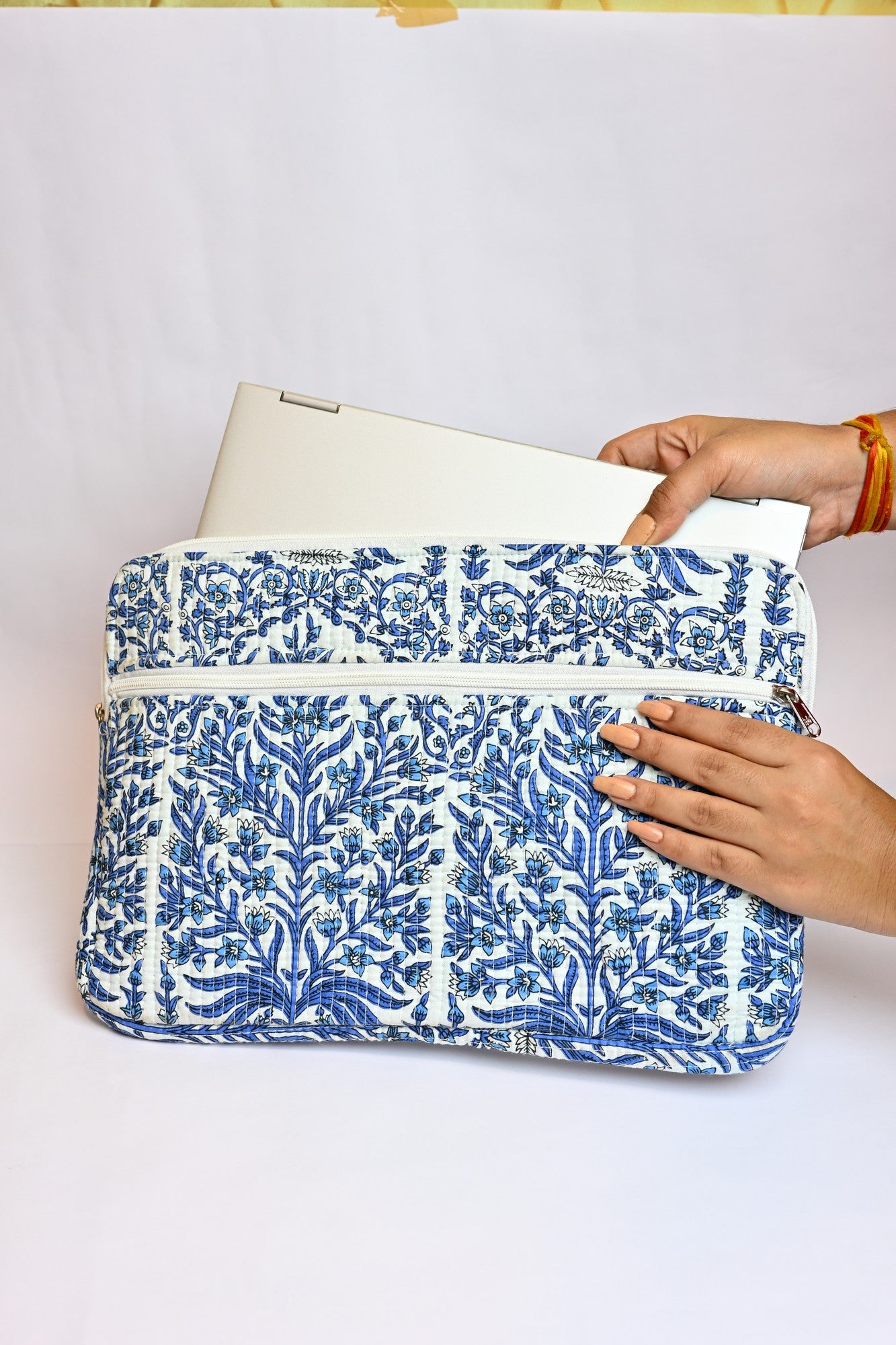 quilted laptop sleeve (13 inches)