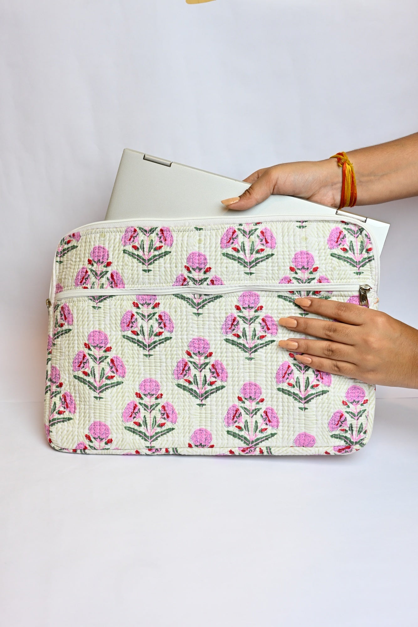 quilted laptop sleeve (13 inches)